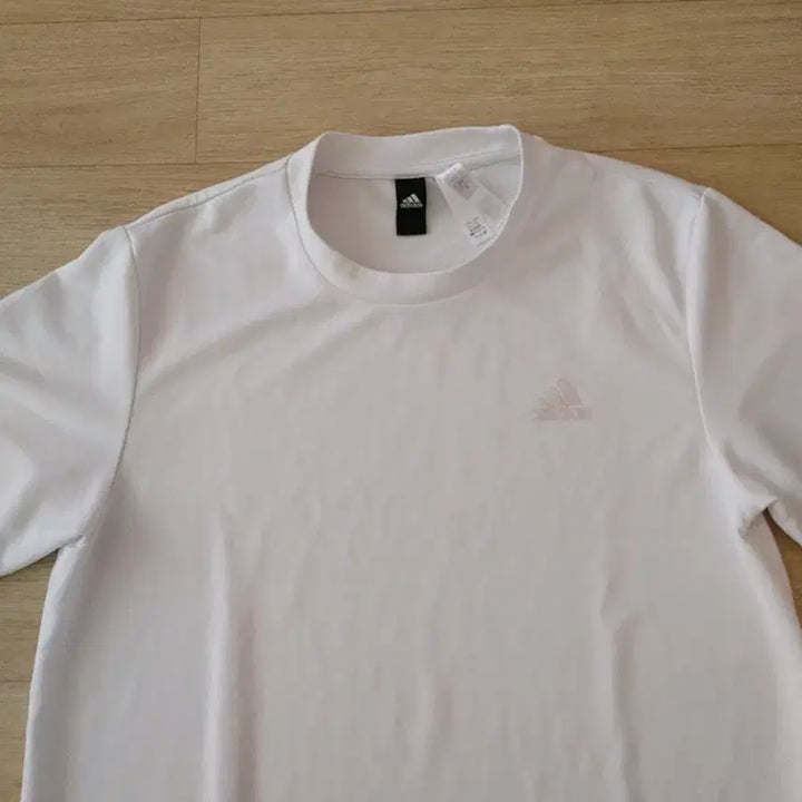 [BUNJANG] Adidas Polyester Short Sleeve T-Shirt (M) / 아디다스 폴리 반팔 티셔츠 ( M )