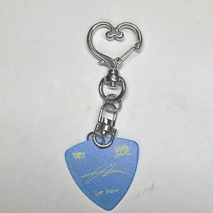 [BUNJANG] Stray Kids Bang Chan Dominate Stay Zone Guitar Pick Keyring Lee Know / 스트레이키즈 앙콘 도미네이트 스테이존 기타피크키링 리노
