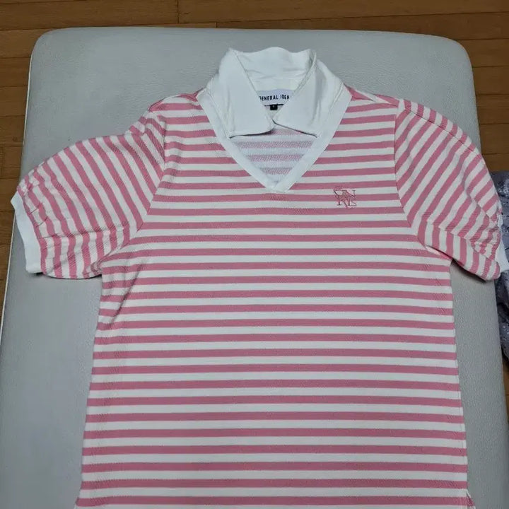 [BUNJANG] General Idea Striped Puff Sleeve T-Shirt Size S / 제너럴아이디어 오픈카라 스트라이프 퍼프티 s