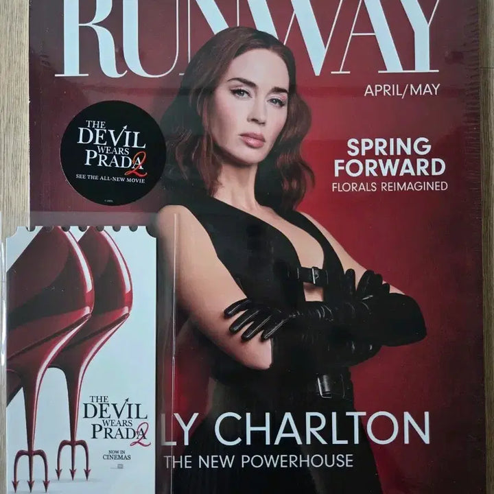 [BUNJANG] The Devil Wears Prada 2 Runway Magazine &amp; OT Set / 악마는 프라다2 오티 OT 런웨이 매거진