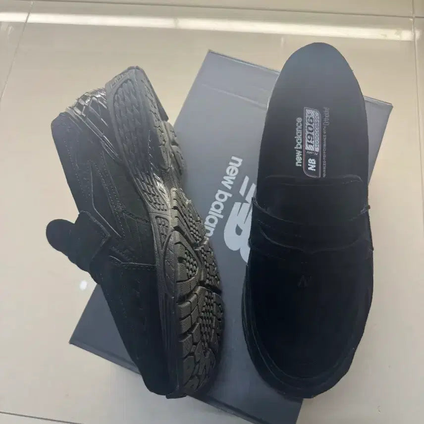 [BUNJANG] New Balance 1906R Black Loafers 270 / 뉴발란스 1906R 블랙 로퍼 270