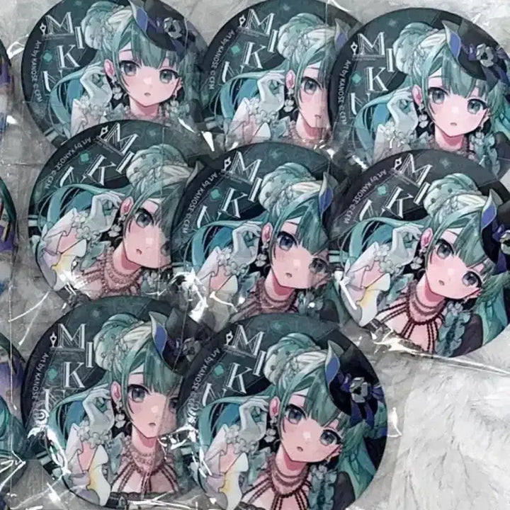 [BUNJANG] Vocaloid Hatsune Miku Kayou Series Encaished Brooch / 보컬로이드 하츠네미쿠 kayou 영채시리즈 영채휘장 캔뱃지