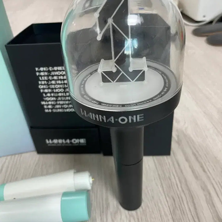 [BUNJANG] Wanna One Official Lightstick &