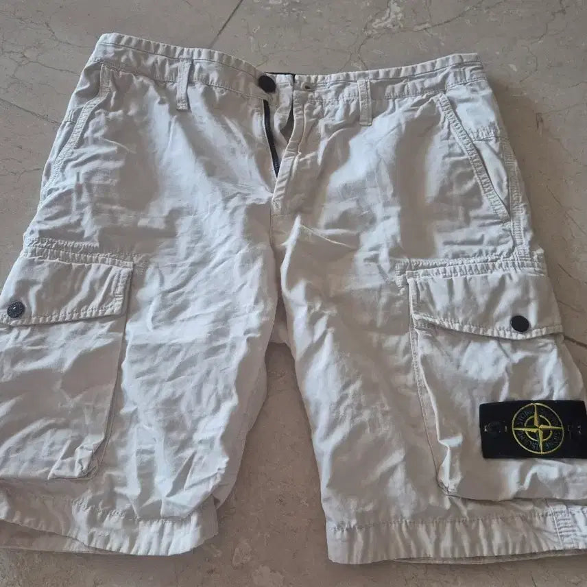 [BUNJANG] Stone Island Cargo Shorts Beige Cotton / 스톤아일랜드 카고 반바지 베이지