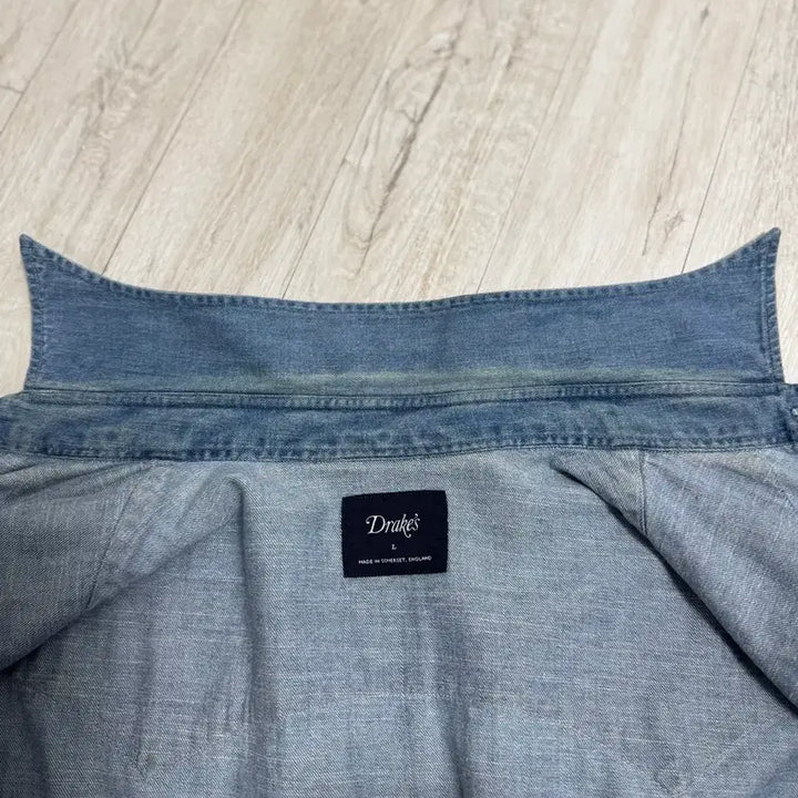 [BUNJANG] Drakes Denim Western Shirt - Size L / 드레익스 데님 웨스턴 셔츠 L