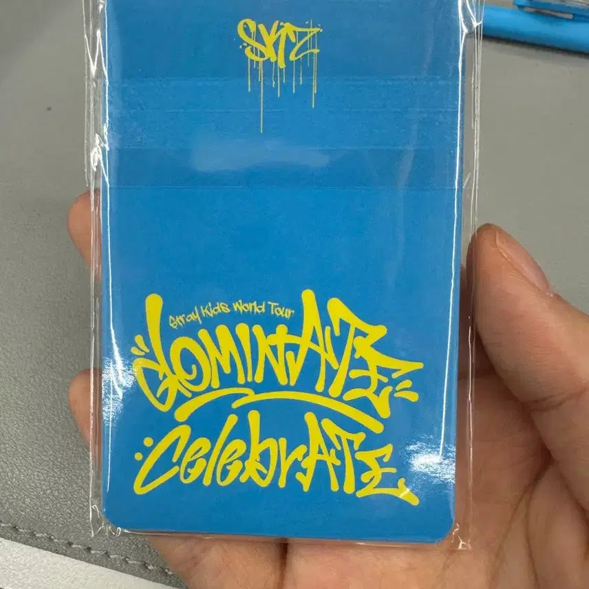 [BUNJANG] Stray Kids Dominate Pop-up Photocard Set with Holder / 스키즈 도미네이트 팝업 포카세트