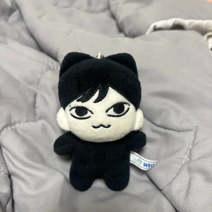 [BUNJANG] THE BOYZ Juyeon Mamuljju Doll / 더보이즈 주연 마물쭈 인형