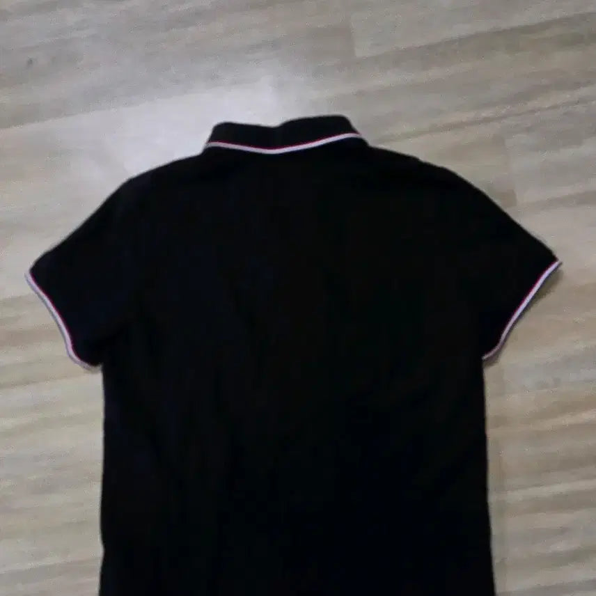 [BUNJANG] Moncler Black Tricolor Stripe Polo T-Shirt - Size M / 몽클레어 블랙 삼선 포인트 반팔 폴로티 M