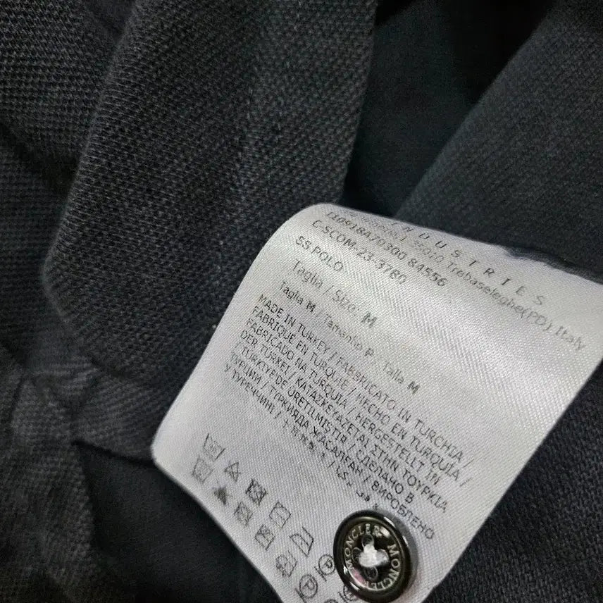 [BUNJANG] Moncler Black Tricolor Stripe Polo T-Shirt - Size M / 몽클레어 블랙 삼선 포인트 반팔 폴로티 M