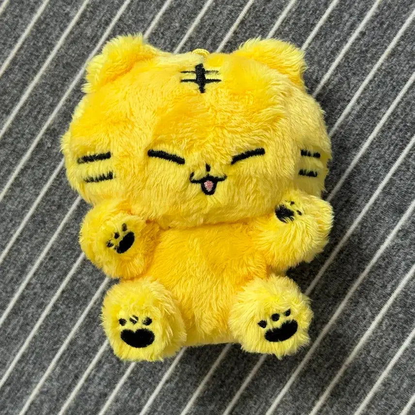 [BUNJANG] SEVENTEEN HOSHI Anssunyo Plush Doll / 세븐틴 호시 인형 앉쑤뇨 양도 판매 단순전시