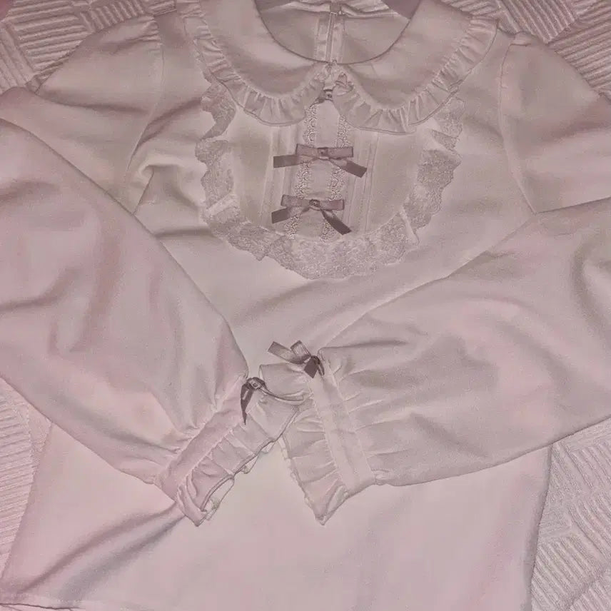 [SOLD OUT] 디어마이러브 리본 블라우스 리즈리사마즈시허니로지타노에미피움양산형지뢰계