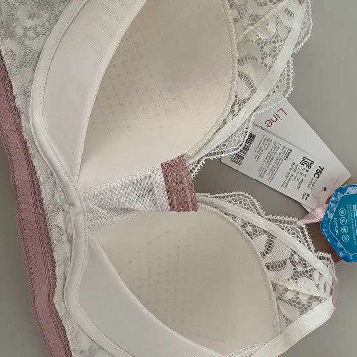 [BUNJANG] Vivien Lace Wire-Free Bra Set (75C) / 비비안 레이스 노와이어 브라 75C 스킨핑크,화이트,화이트/라벤더 세트