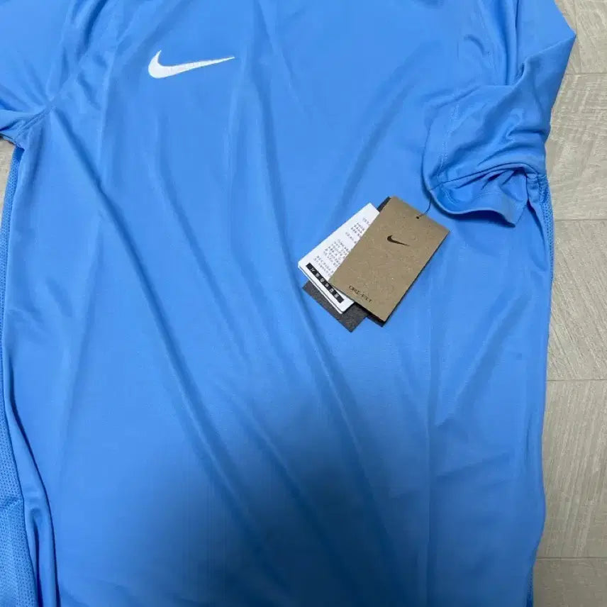 [BUNJANG] Nike Dri-FIT 100 Slim Fit Short Sleeve T-Shirt / 나이키 드라이핏 반팔 100slimpit