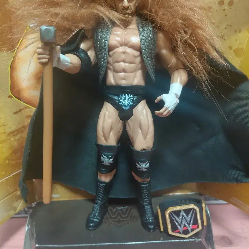 [BUNJANG] WWE Triple H Action Figure with Hammer and Belt / WWE 트리플 H 피규어 망치 벨트 포함