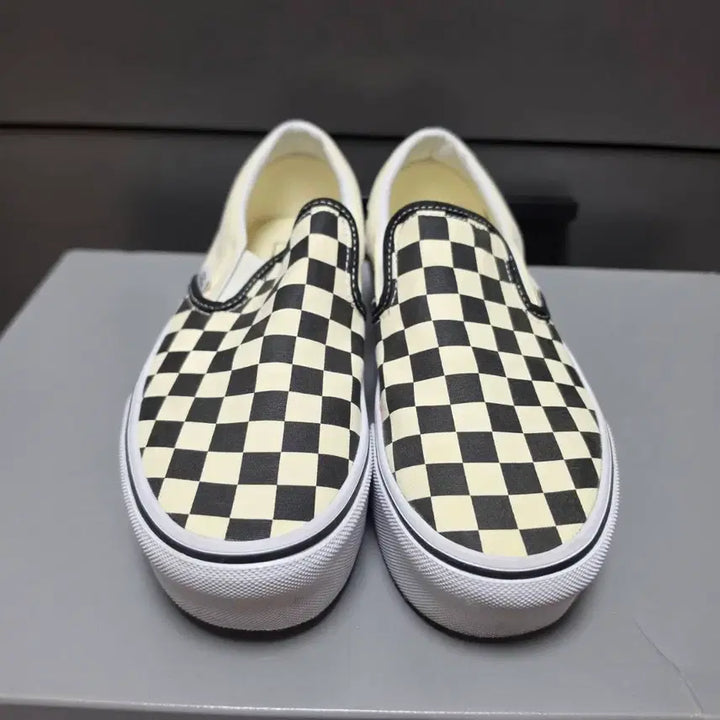 [BUNJANG] Vans Checkerboard Slip-On Platform Shoes (235) / 235반스 체커보드 슬립온 플랫폼 -916