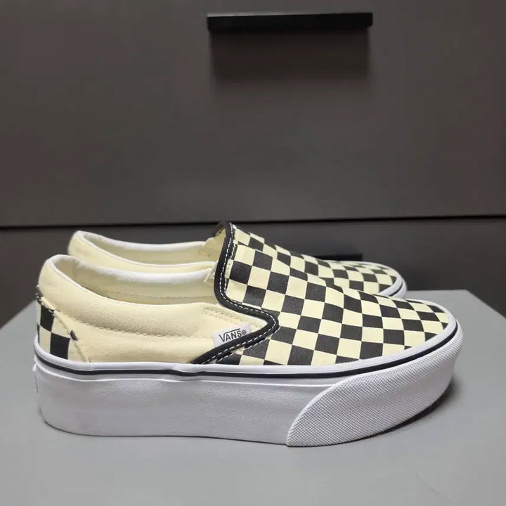 [BUNJANG] Vans Checkerboard Slip-On Platform Shoes (235) / 235반스 체커보드 슬립온 플랫폼 -916