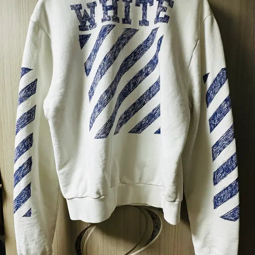 [BUNJANG] Off-White Caravaggio Printing Hoodie / 오프화이트 프린팅 후드티