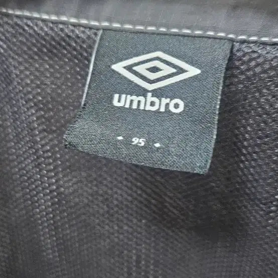 [BUNJANG] Umbro Windbreaker Jacket / 엄브로 바람막이