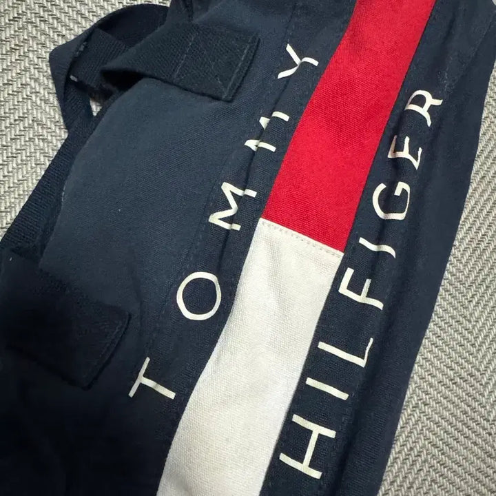[BUNJANG] Authentic Tommy Hilfiger Vintage Duffle Bag / 정품 타미힐피거 빈티지 더플백 망치가방