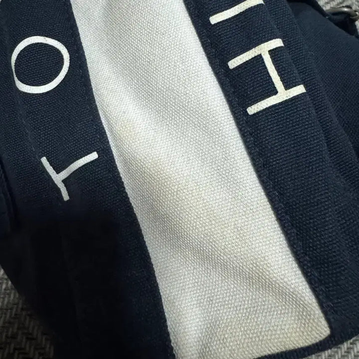 [BUNJANG] Authentic Tommy Hilfiger Vintage Duffle Bag / 정품 타미힐피거 빈티지 더플백 망치가방