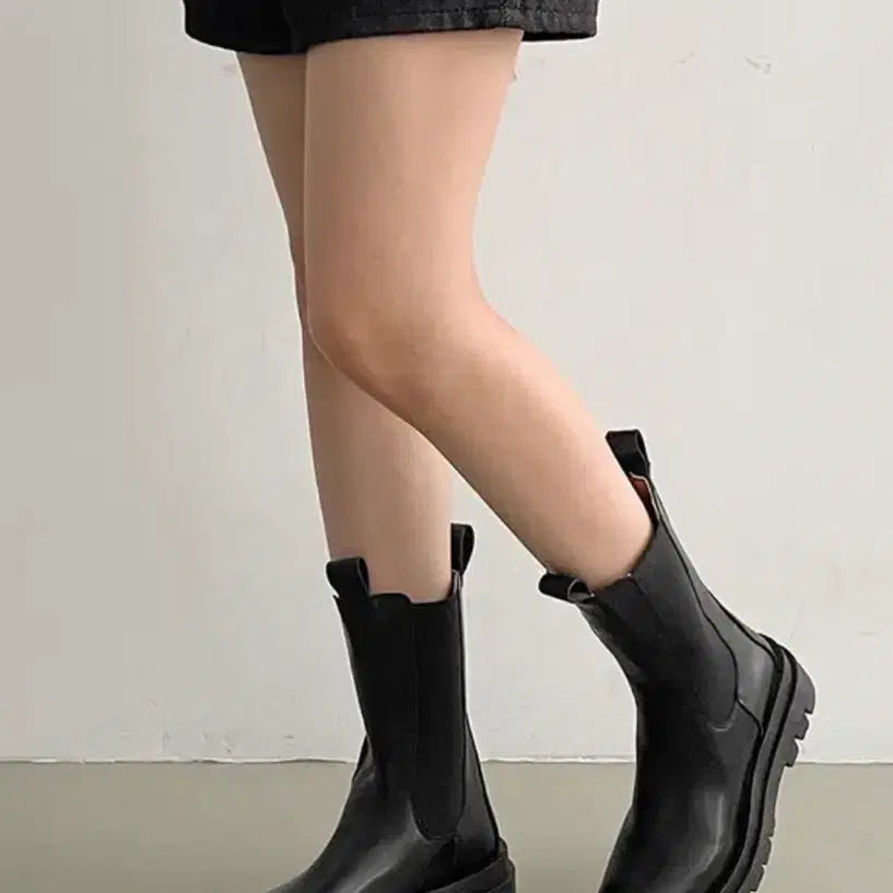 [BUNJANG] Black Middle Boots / 블랙 미들 부츠