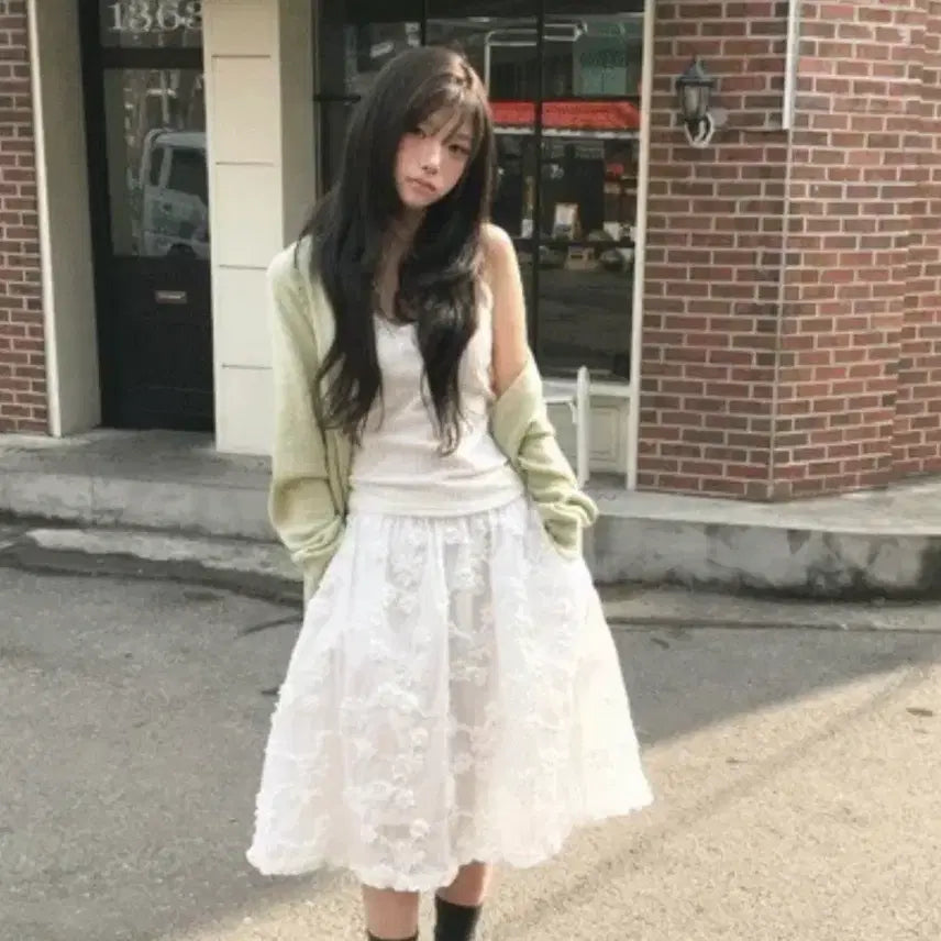 [BUNJANG] Modi Mood Floral Lace Midi Skirt / 에이블리 모디무드 플로럴 레이스 미디 스커트