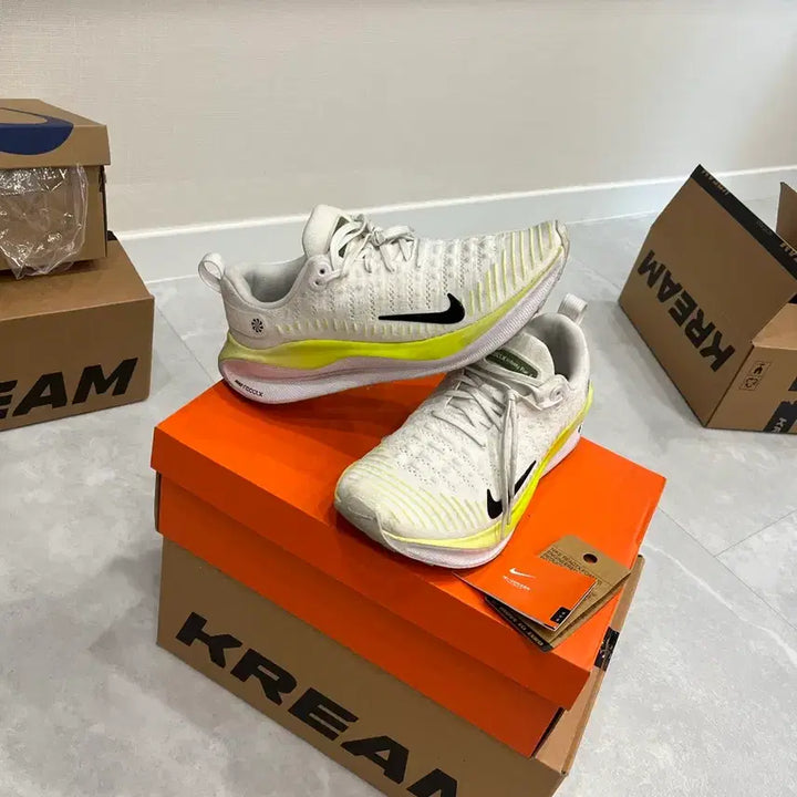 [BUNJANG] Nike Zoom Infinity Run Flyknit 3 White Running Shoes / 나이키 줌 인피니티 런 플라이니트 3 화이트