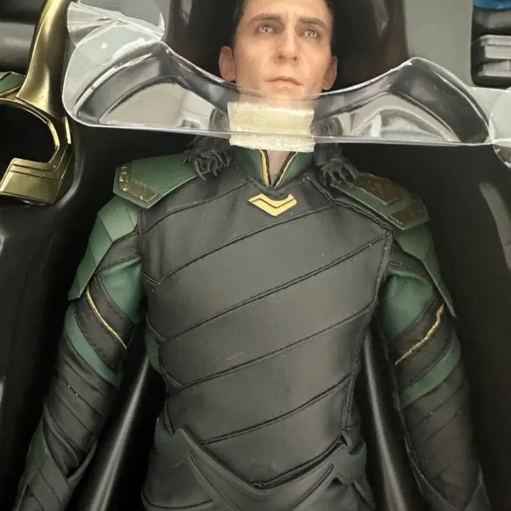 [BUNJANG] Hot Toys Loki, Hela (Ragnarok), Thor (Infinity War) Bundle Set / 마블 핫토이 - 라그나로크 버전 로키,헬라 / 인피니티워 버전 토르 일괄