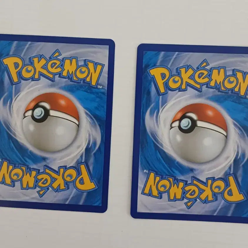 [BUNJANG] Pokemon Card Pikachu Set (2 Cards) / 포켓몬카드 피카츄 카드 2장 일괄