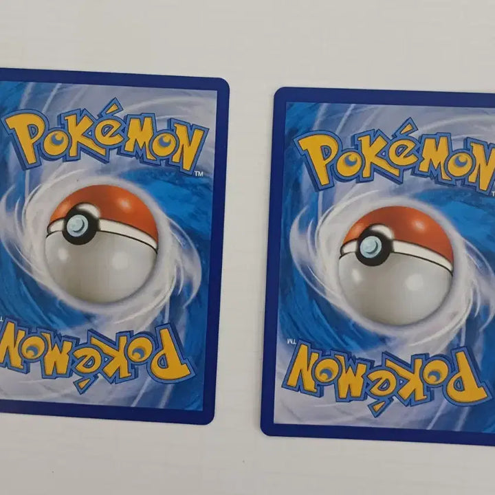 [BUNJANG] Pokemon Card Pikachu Set (2 Cards) / 포켓몬카드 피카츄 카드 2장 일괄