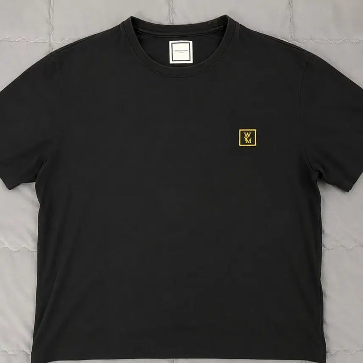 [BUNJANG] Wooyoungmi Paris Back Logo Embroidered Short Sleeve T-Shirt Black / 우영미 파리 백로고 자수 반팔 티셔츠 50