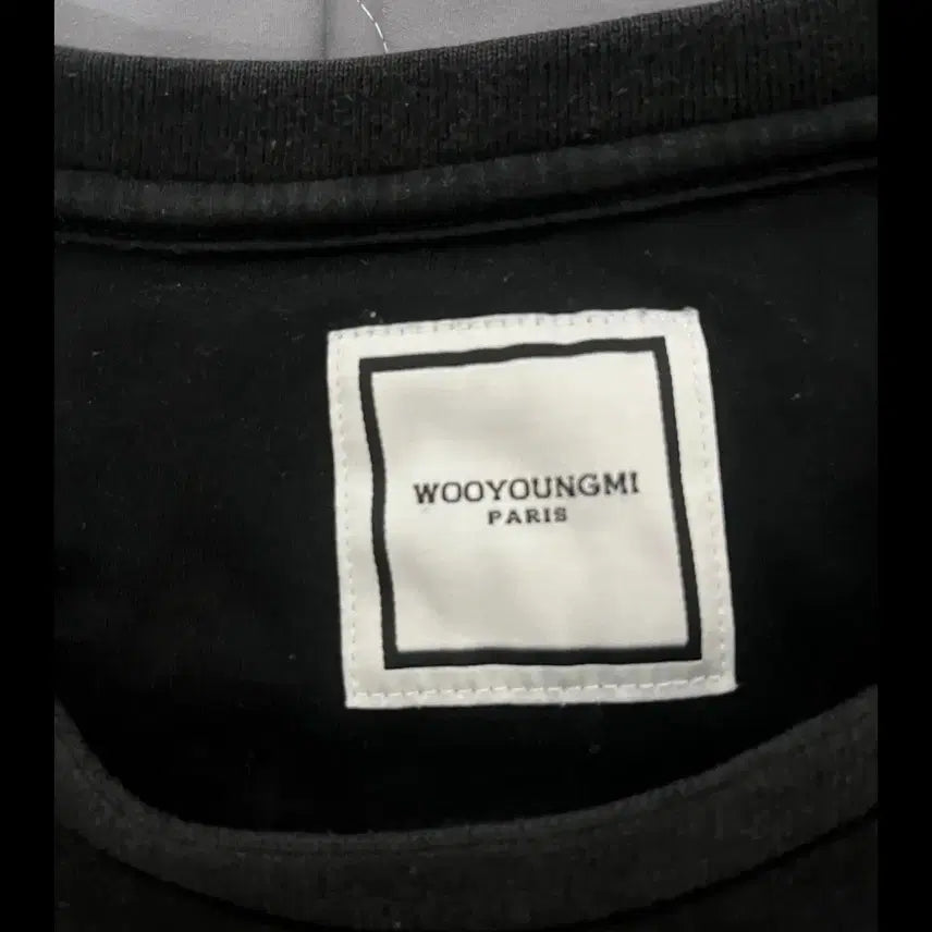 [BUNJANG] Wooyoungmi Paris Back Logo Embroidered Short Sleeve T-Shirt Black / 우영미 파리 백로고 자수 반팔 티셔츠 50