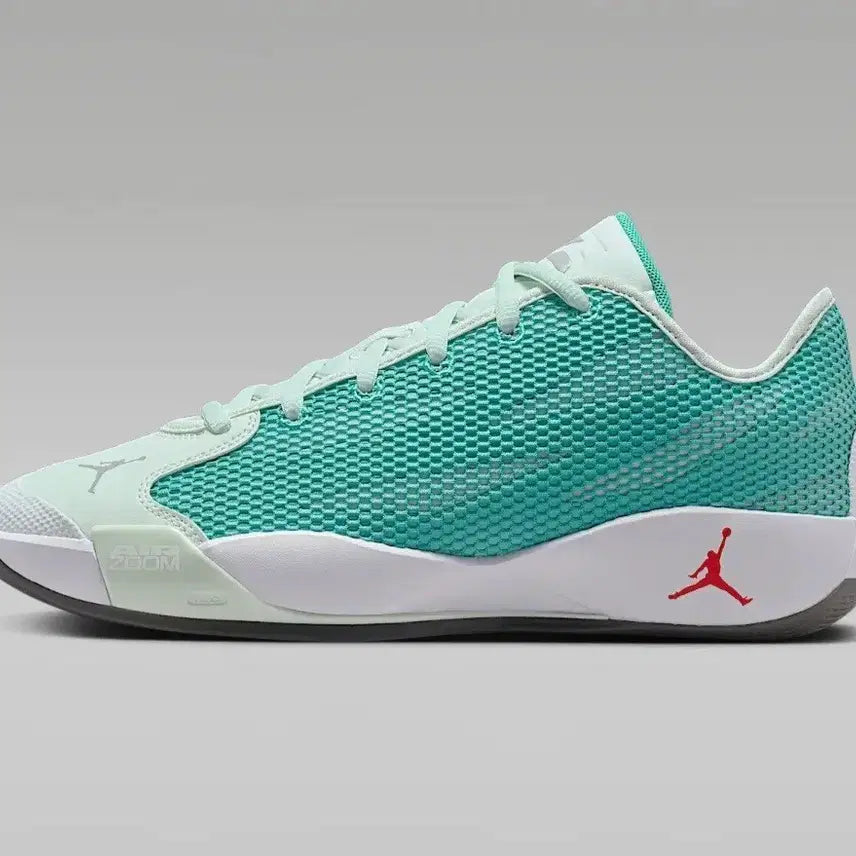 [BUNJANG] Nike Luka 77 Mens Sneakers Size 290 / 새상품) 290 나이키 조던 루카 77 운동화