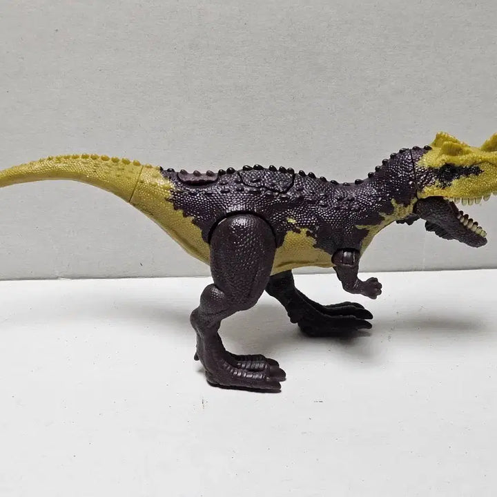 [BUNJANG] Mattel Jurassic World Strike Attack Genyodectes Dinosaur Figure / 마텔 쥬라기월드 스트라이크 어택 게니오덱테스 공룡 피규어