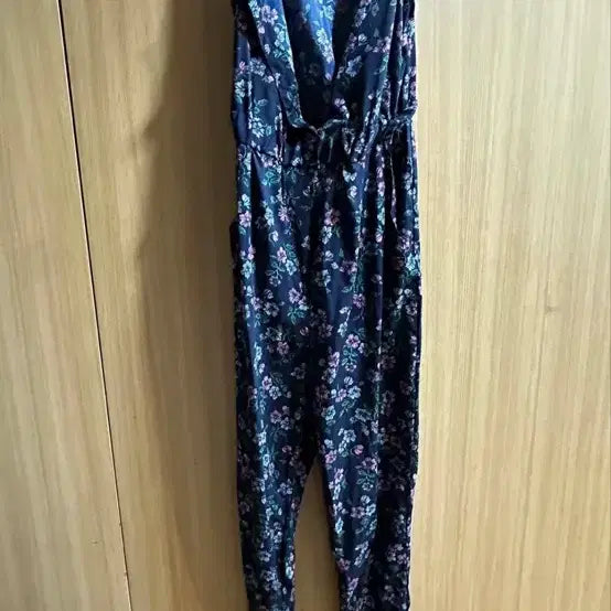 [BUNJANG] Tommy Hilfiger Denim Floral Pattern Jumpsuit / 힐피거 데님 플로럴 패턴 점프수트