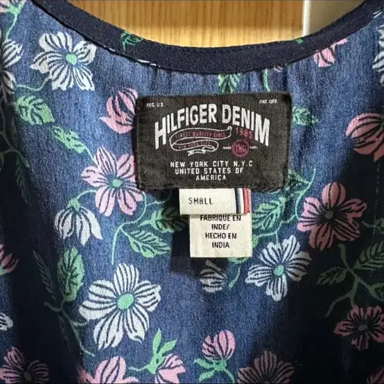 [BUNJANG] Tommy Hilfiger Denim Floral Pattern Jumpsuit / 힐피거 데님 플로럴 패턴 점프수트