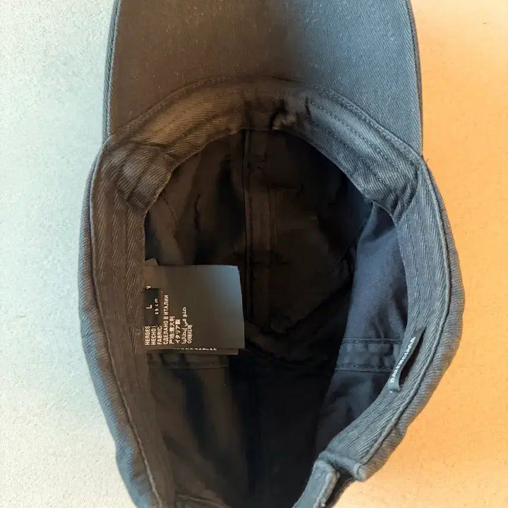 [BUNJANG] Balenciaga Political Campaign Destroyed Cap Black / 발렌시아가 폴리티컬 캠페인 디스트로이드 캡 블랙