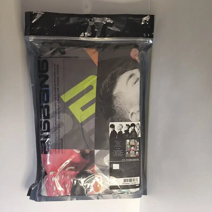 [BUNJANG] BIGBANG Official Knee Blanket TYPE-A (Sealed) / [미개봉] 빅뱅 BIGBANG 무릎담요
