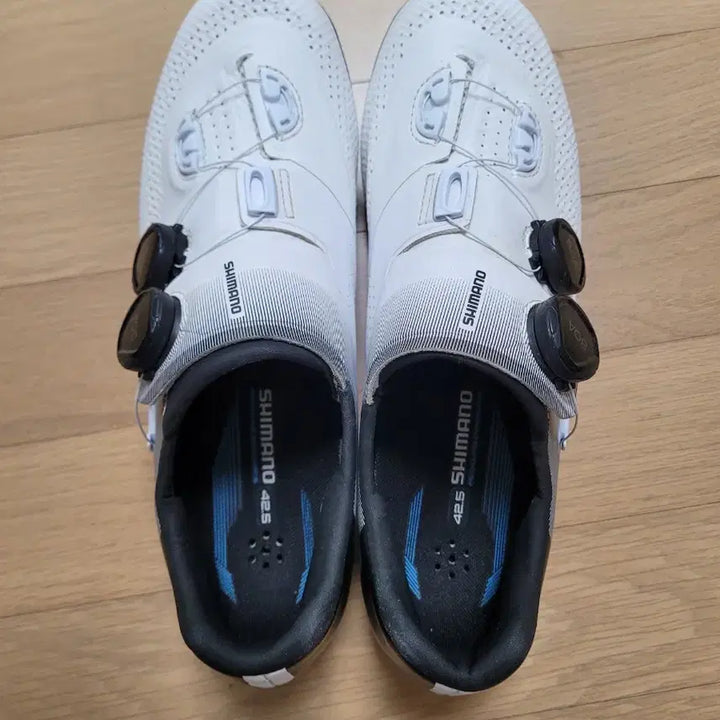 [BUNJANG] Shimano RC702 Road Cleat Shoes with Shimano Ultegra PD-R8000 Pedals / 시마노 RC702 로드클릿슈즈+시마노 울테그라 페달 판매합니다