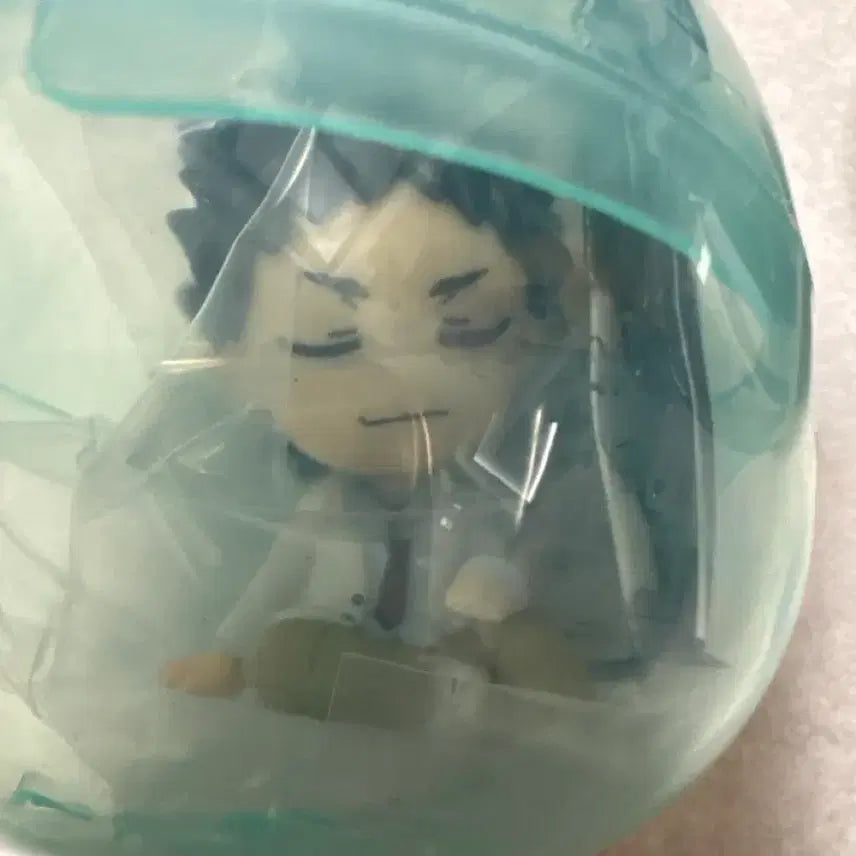 [BUNJANG] Haikyuu!! Shoulder Gacha Uniform Version Iwaizumi Sealed / 하이큐 어깨쿵 가챠 교복버전 이와이즈미 미개봉판매