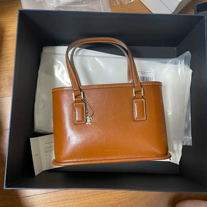 [BUNJANG] Polneua Burrow Bag Mini Camel / 폴뉴아 버로우백 미니 카멜