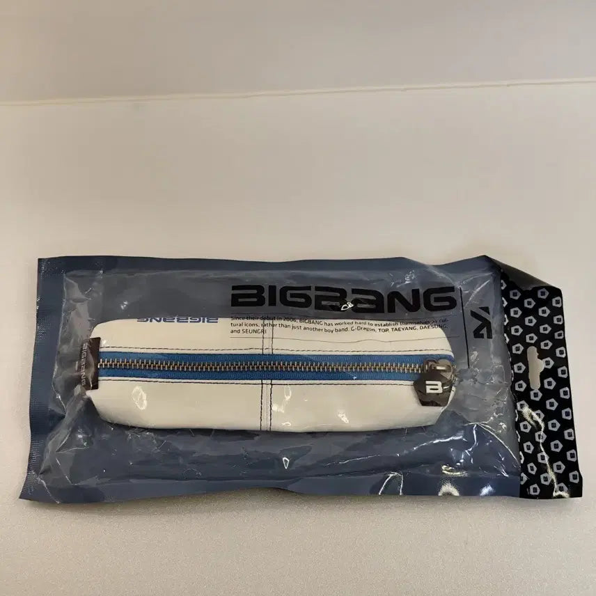 [BUNJANG] BIGBANG GD PVC Zippered Pencil Case Sealed / [미개봉] 빅뱅 PVC 절개방식 필통-화이트