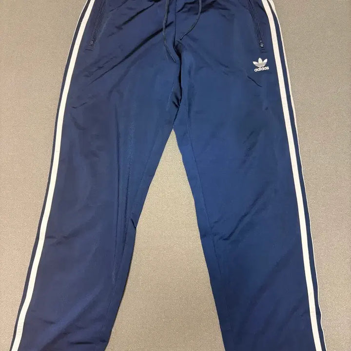 [BUNJANG] Adidas Firebird Navy L Pants / 아디다스 파이어버드 네이비 L 팬츠