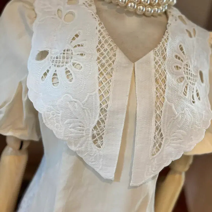 [BUNJANG] Lace Collar Punching Long Dress / 레이스 카라 펀칭 롱 원피스. 31.fashion