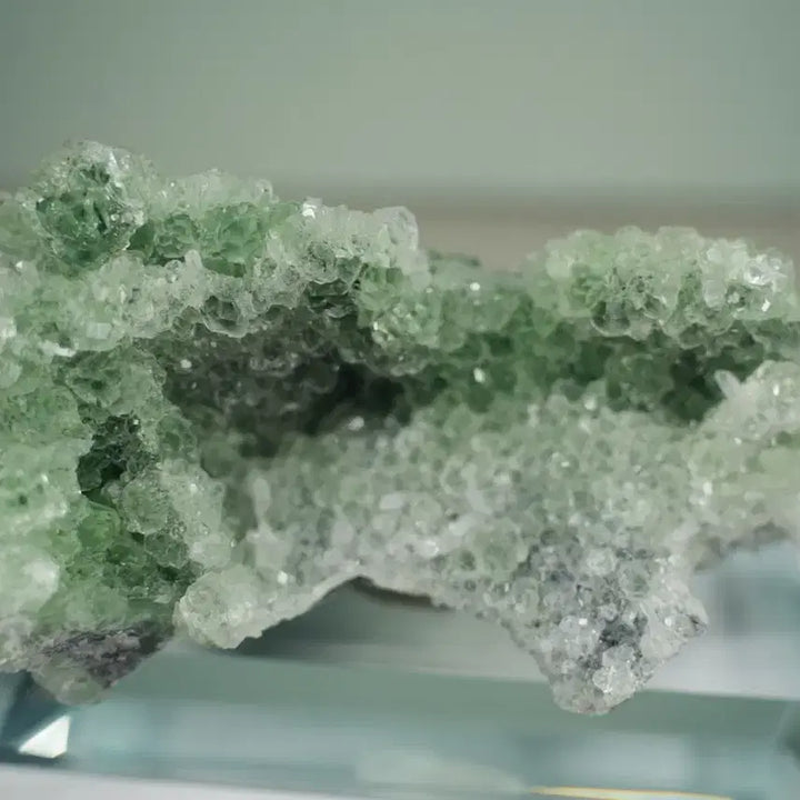 [BUNJANG] Natural Green Fluorite and Quartz Cluster Mineral Specimen / 구형 그린 형석 공생 석영