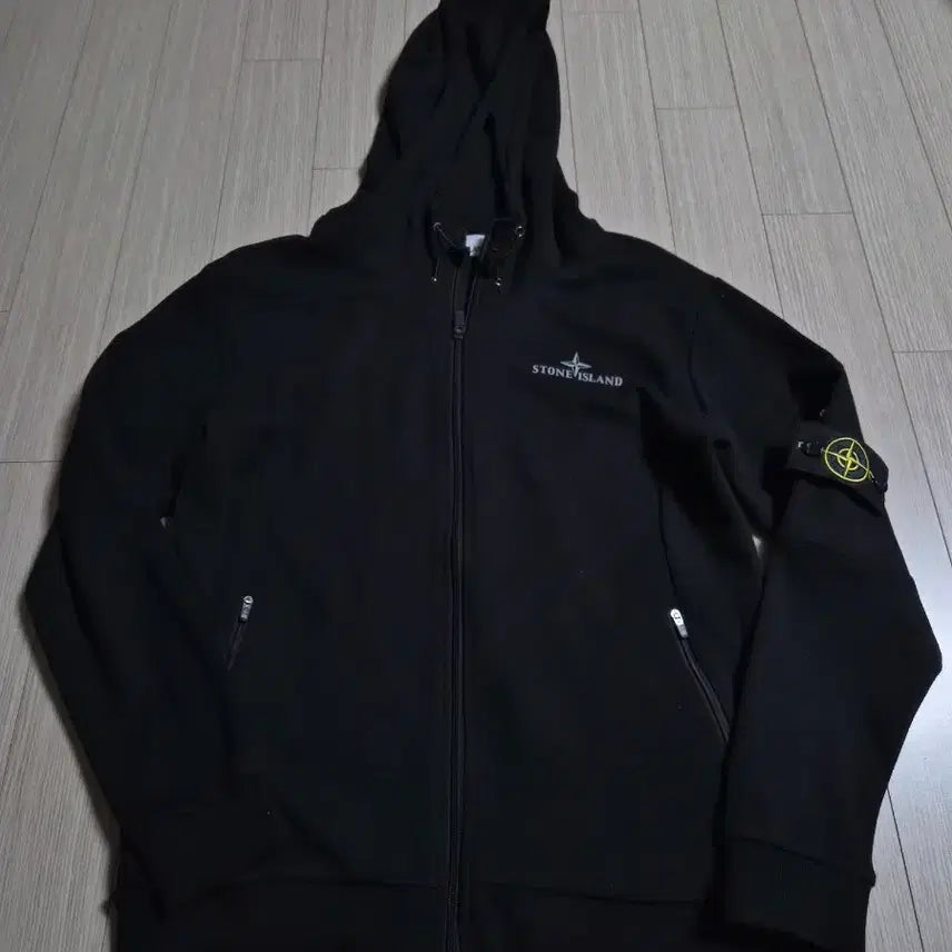 [BUNJANG] Stone Island Black Hoodie M / 스톤아일랜드 블랙 후드집업