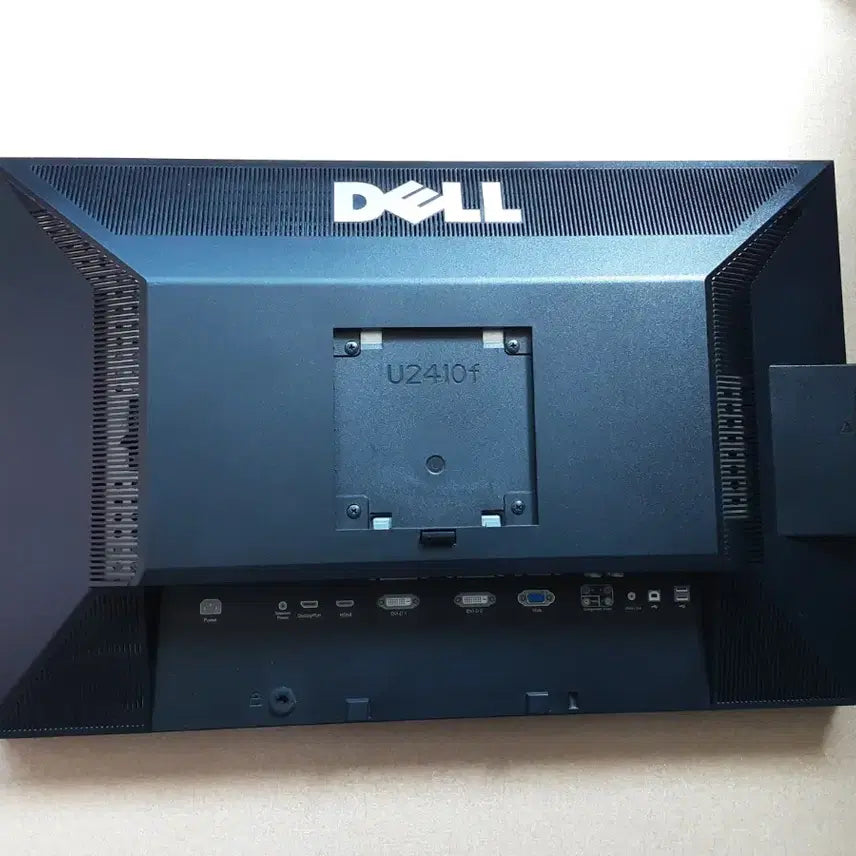 [BUNJANG] DELL U2414Hb 24-inch Monitor with Stand / DELL U2410F(모니터 + 거치대)