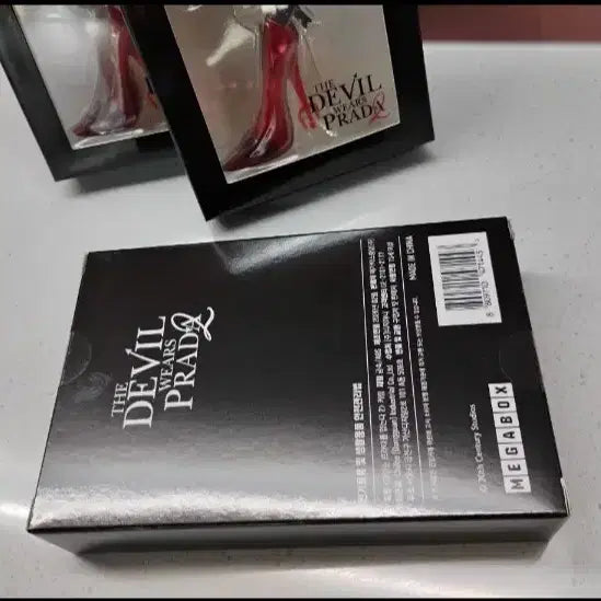 [BUNJANG] The Devil Wears Prada 2 "Shoes &amp; Bag" Keychain / [악마는 프라다를 입는다2] 메가박스 구두 가방 키링 굿즈
