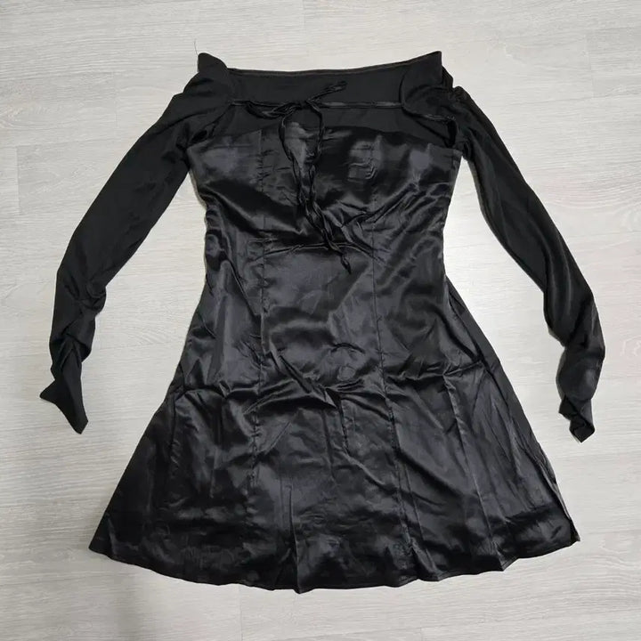 [BUNJANG] Black Mini Dress / (새상품) 블랙 미니 원피스
