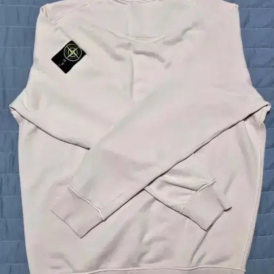 [BUNJANG] Stone Island Crewneck Sweatshirt Baby Pink XL / (XL) 스톤아일랜드 맨투맨 베이비핑크
